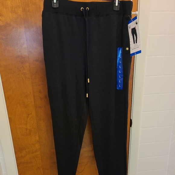 life worx by gloria vanderbilt